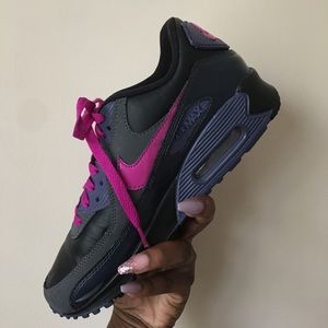 NIKE AIR MAX 90s
